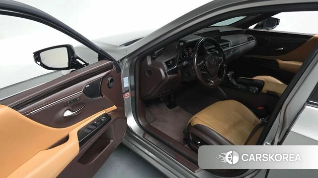 Lexus ES300h 7th generation id 3795505 из Кореи 19