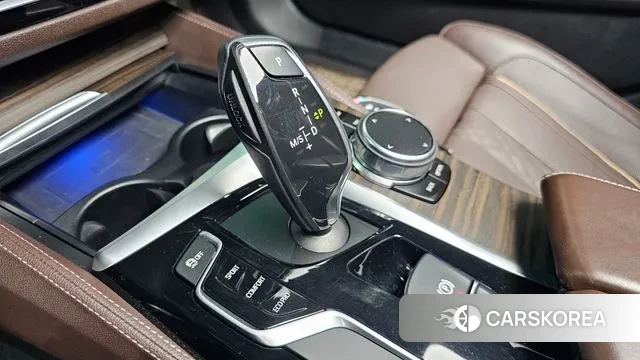 BMW 5 Series (G30) id 3176683 из Кореи 19