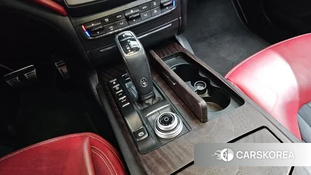 Maserati Ghibli id 3535528 из Кореи 19