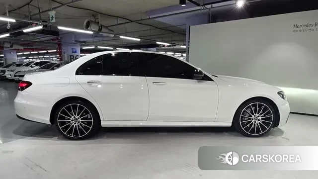 Mercedes-Benz E-Class W213 id 3528890 из Кореи 19