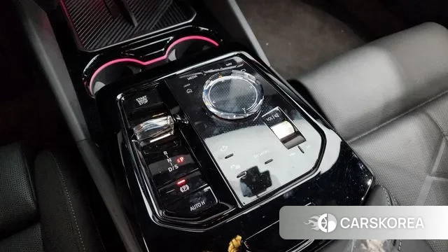 BMW 5 Series (G60) id 3750947 из Кореи 19