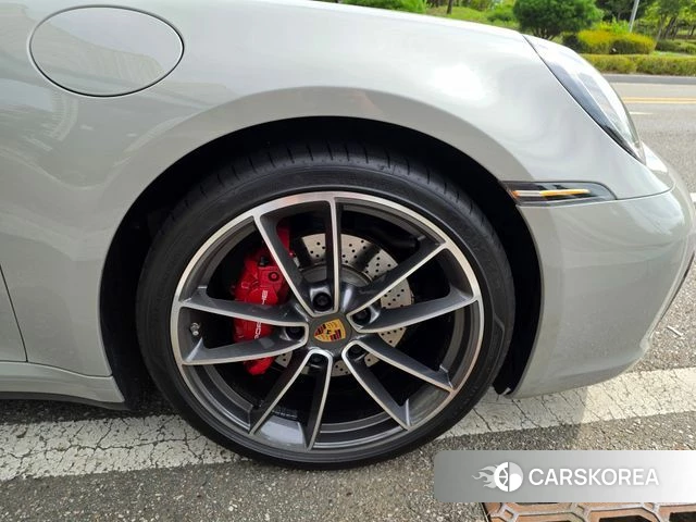 Porsche 911(992) id 4724172 из Кореи 11