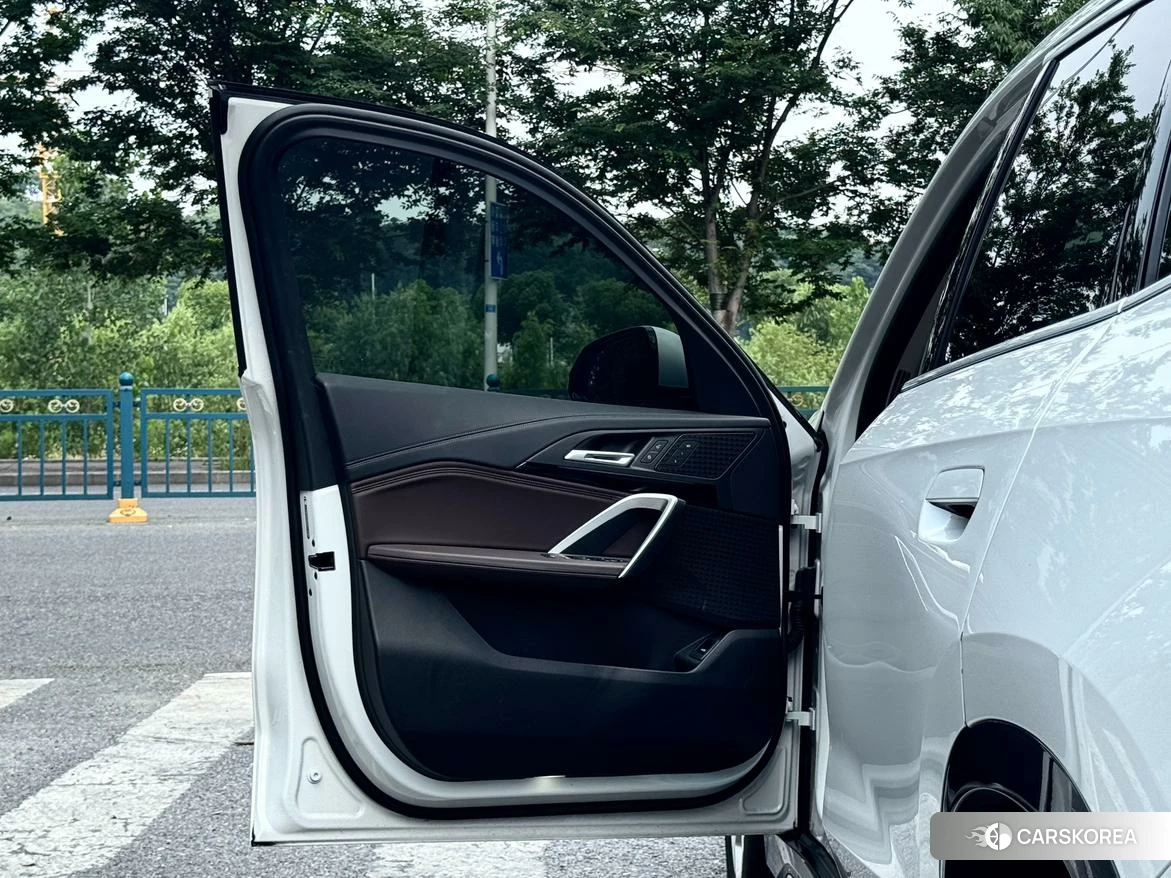 BMW iX1 id 4512364 из Китая 15