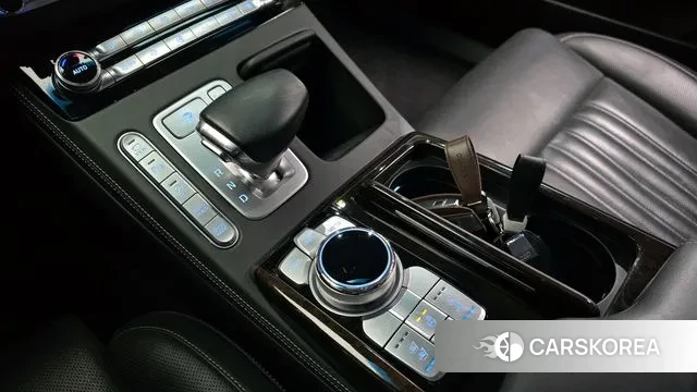 Genesis G90 id 3292060 из Кореи 19