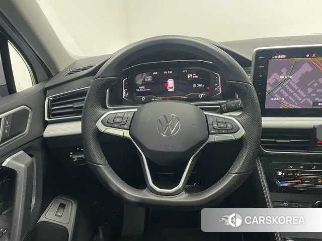 Volkswagen Tiguan L id 4262075 из Китая 19