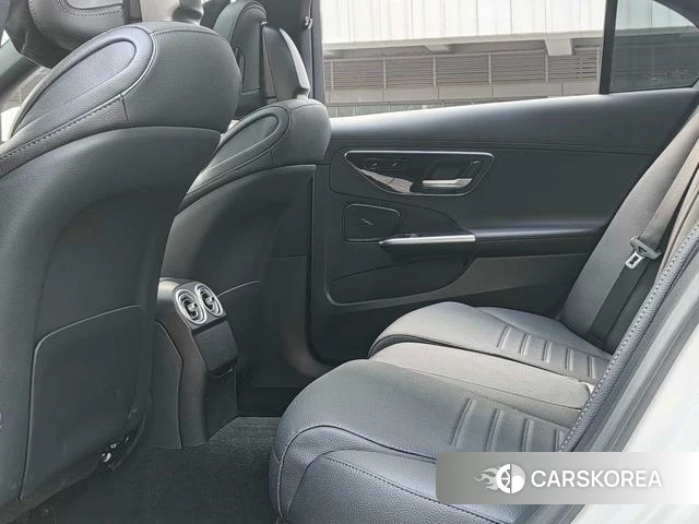 Mercedes-Benz Class C id 4328473 из Китая 16