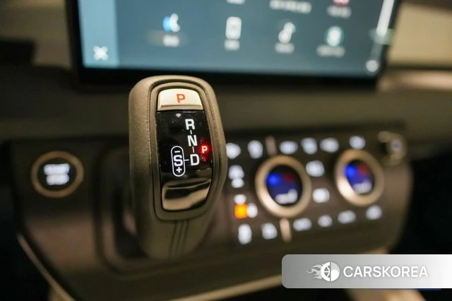 Land Rover Defender (L663) id 3850335 из Кореи 19