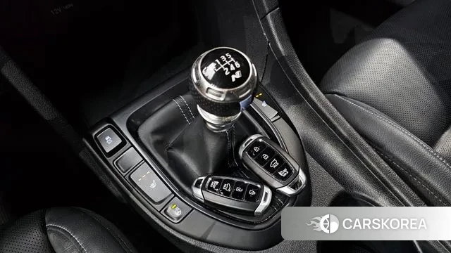 Hyundai Veloster (JS) id 3055618 из Кореи 19