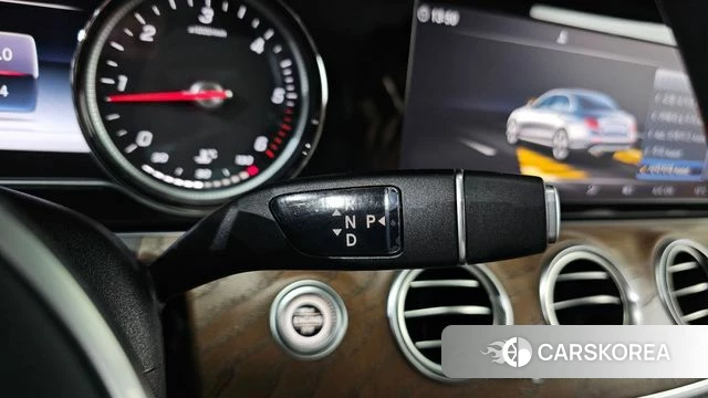 Mercedes-Benz E-Class W213 id 4525413 из Кореи 29