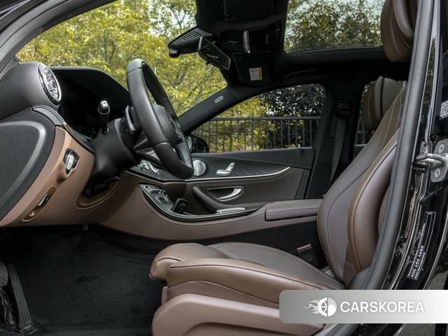 Mercedes-Benz E-class id 4242339 из Китая 14