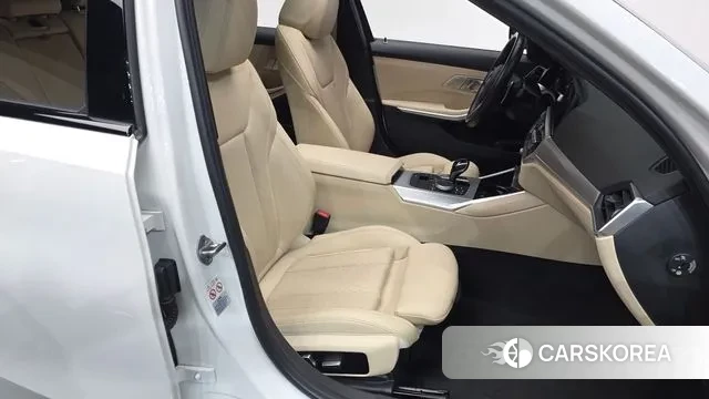 BMW 3 Series (G20) id 3518514 из Кореи 19