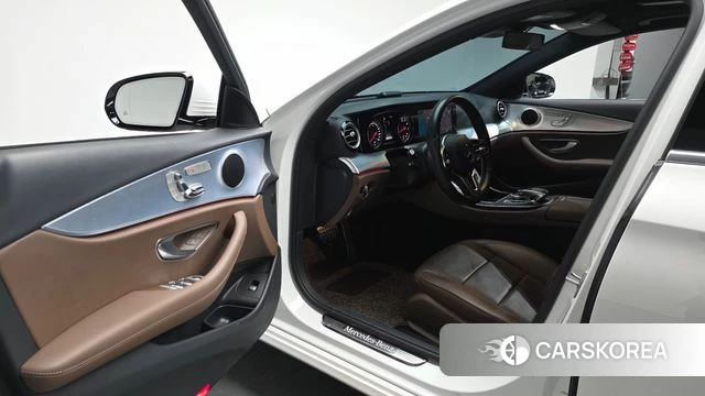 Mercedes-Benz E-Class W213 id 3916696 из Кореи 19