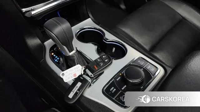 Jeep Grand Cherokee id 3128974 из Кореи 19