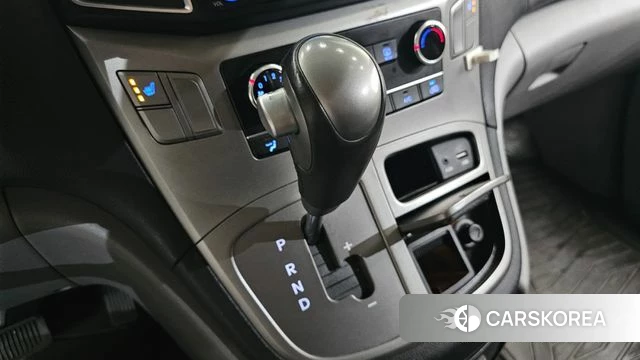 Hyundai The New Grand Starex id 4020102 из Кореи 19