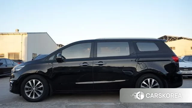 Kia All New Carnival id 3547773 из Кореи 18