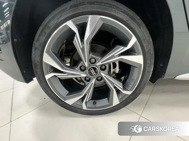 Audi A3 id 4207697 из Китая 22