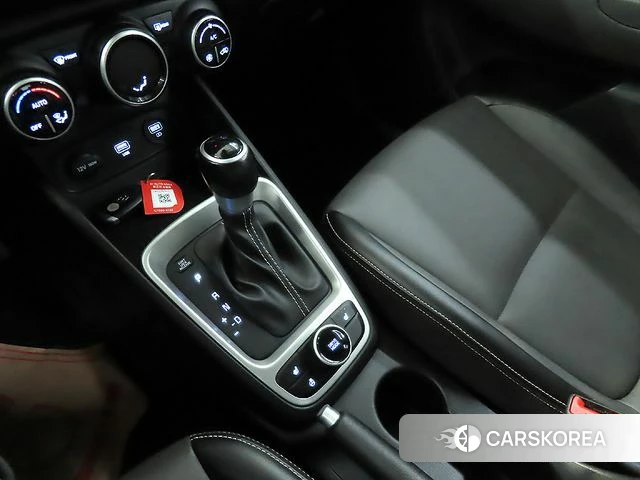 Hyundai Venue id 4300577 из Кореи 19