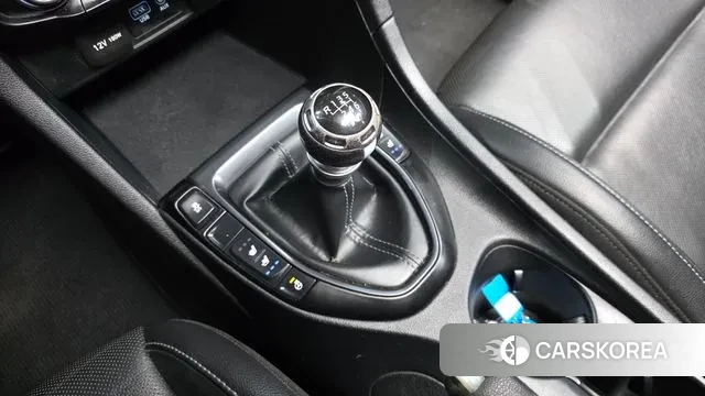 Hyundai Veloster (JS) id 3723447 из Кореи 19