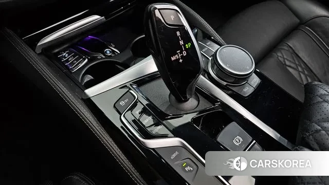 BMW 5 Series (G30) id 3106401 из Кореи 19