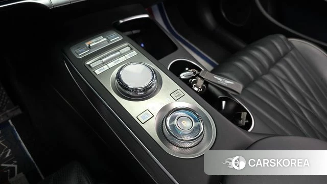 Genesis GV70 id 3904389 из Кореи 19