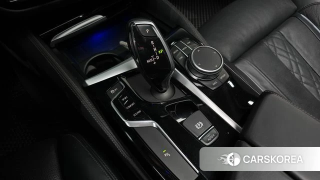 BMW 5 Series (G30) id 3853201 из Кореи 19