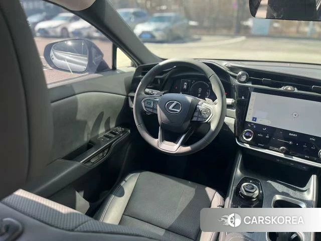 Lexus RZ id 4262151 из Китая 16