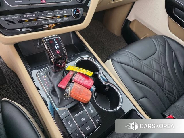 Kia The New Carnival id 4547781 из Кореи 19