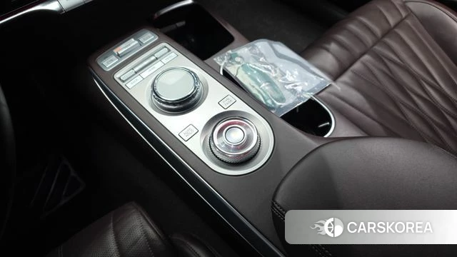 Genesis GV70 id 3954679 из Кореи 19