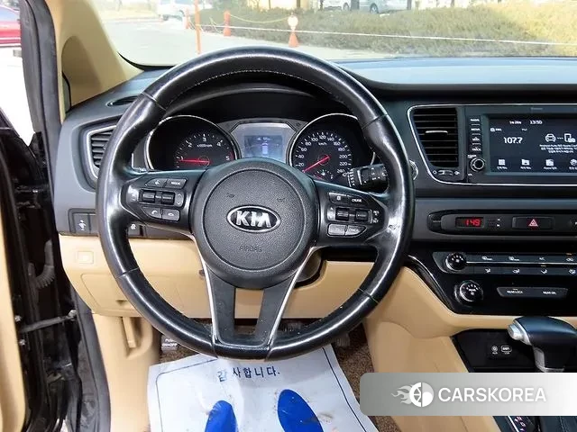 Kia The New Carnival id 3621966 из Кореи 19