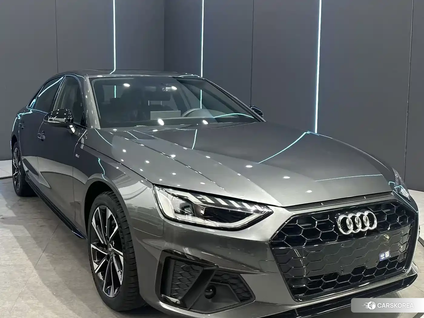Audi A4L id 4576754 из Китая 11