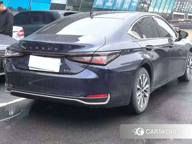 Lexus ES id 3913859 из Китая 10
