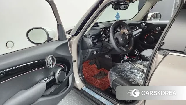 Mini Cooper id 3457332 из Кореи 19