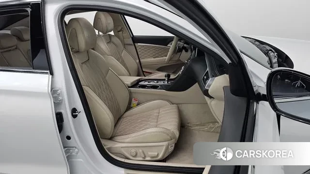 Genesis G70 id 3753830 из Кореи 19