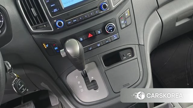 Hyundai The New Grand Starex id 3867051 из Кореи 19