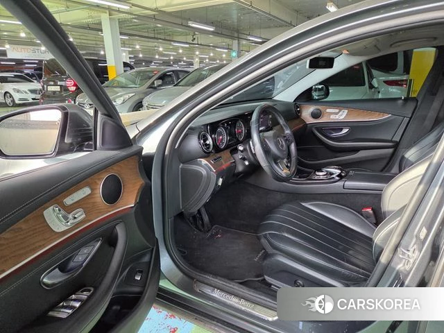 Mercedes-Benz E-Class W213 id 3886349 из Кореи 17