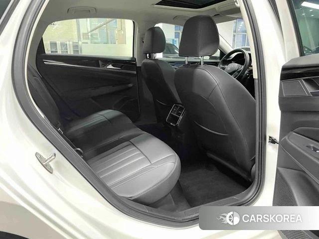 Volkswagen Passat id 4263093 из Китая 20
