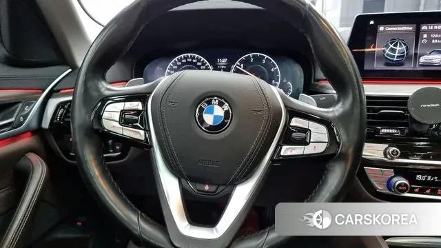 BMW 5 Series (G30) id 3385856 из Кореи 17