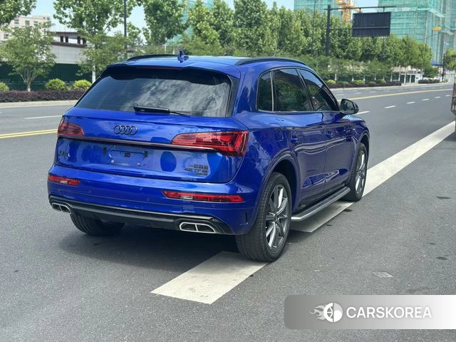 Audi Q5L id 4301098 из Китая 9