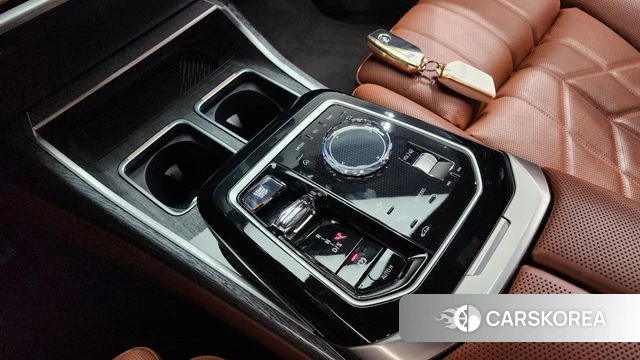 BMW 7 Series (G70) id 3841815 из Кореи 19