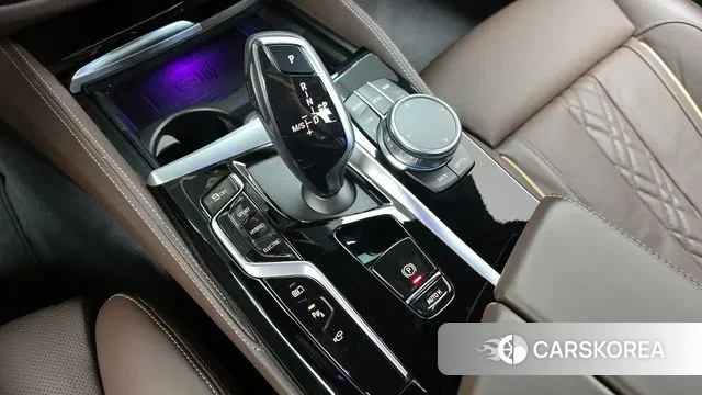 BMW 5 Series (G30) id 3170028 из Кореи 19