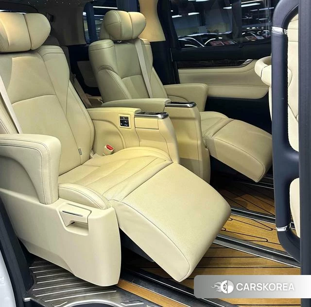Toyota Elfa id 4313385 из Китая 9