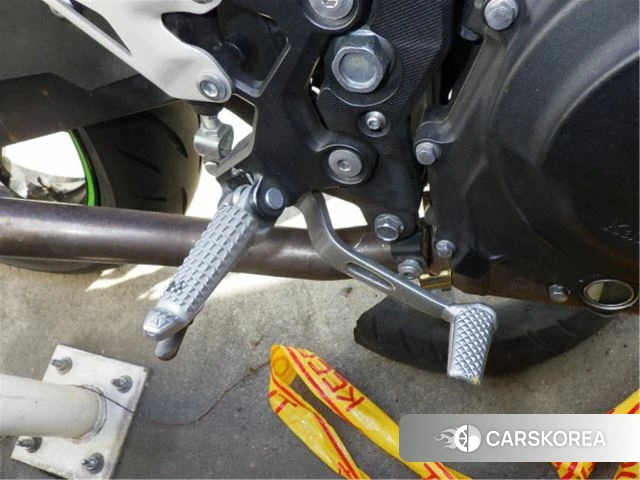 Kawasaki NINJA 400 id 4192733 из Японии 25