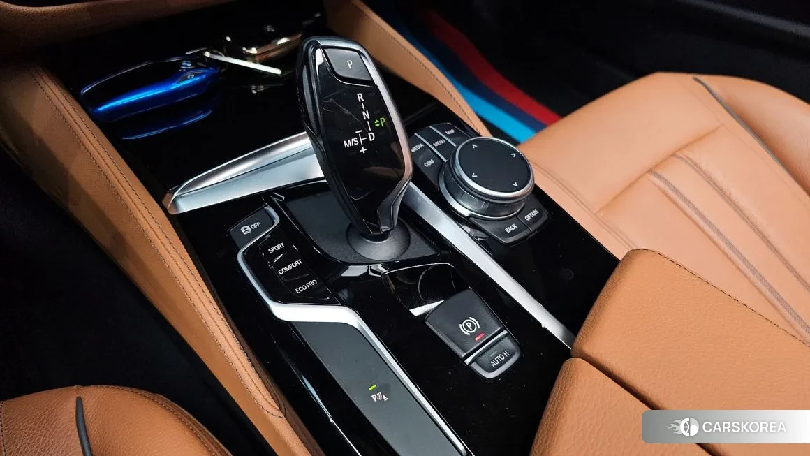 BMW 5 Series (G30) id 2137771 из Кореи 19