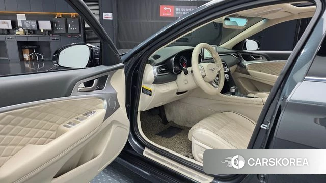 Genesis G70 id 3955806 из Кореи 19