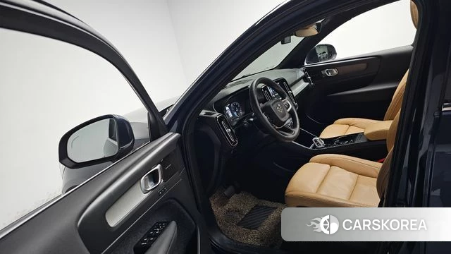 Volvo XC40 id 4534925 из Кореи 36