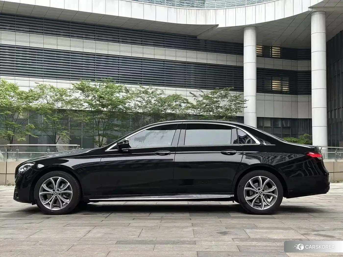 Mercedes-Benz E-Class id 4686208 из Китая 17