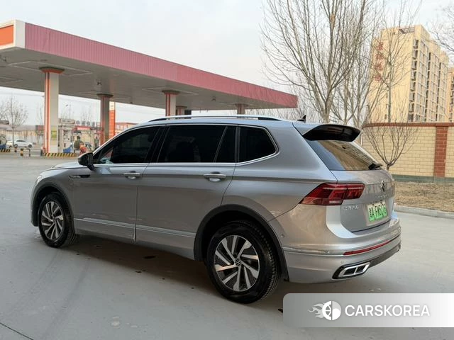 Volkswagen Tiguan L PHEV id 4272131 из Китая 9