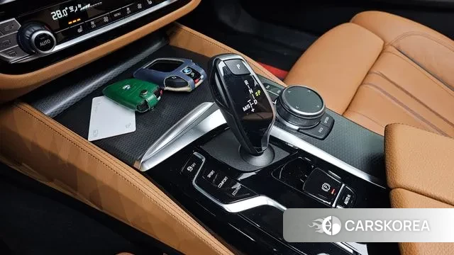 BMW 5 Series (G30) id 3437614 из Кореи 19