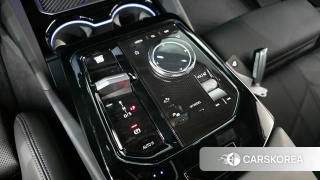 BMW 5 Series (G60) id 3909322 из Кореи 19