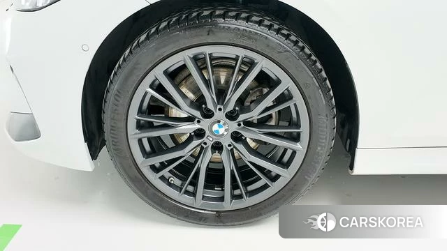 BMW 3 series id 4275818 из Китая 16